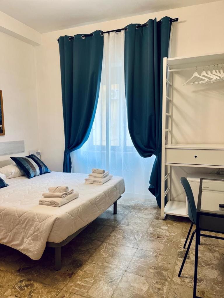 Bed, Photo of the whole room, Bedroom, hair dresser, wardrobe