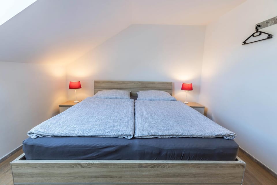 Living room, Bedroom
