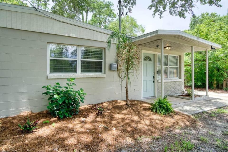 Work Stay Near Mayo - Game Room - Sleeps 8 House in Jacksonville