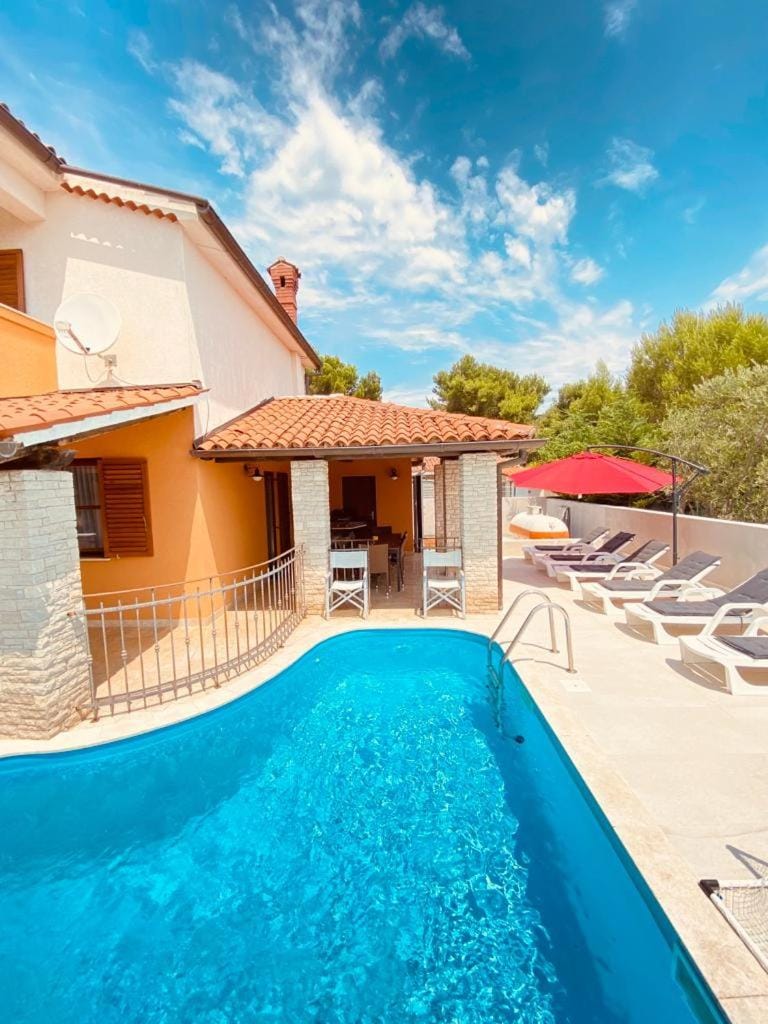 Villa Family by Istra Vacation House in Medulin