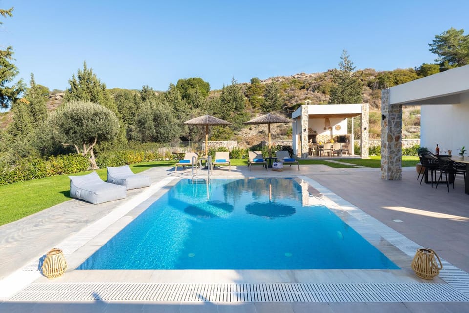 Property building, Swimming pool