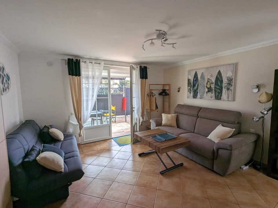 L'Instant Mer - Bord de Mer - Studio avec grand jardin à La Capte Apartment in Hyères