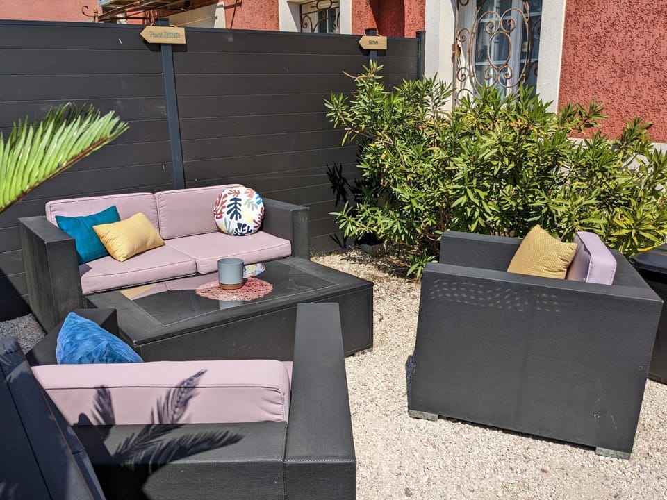 L'Instant Mer - Bord de Mer - Studio avec grand jardin à La Capte Apartment in Hyères