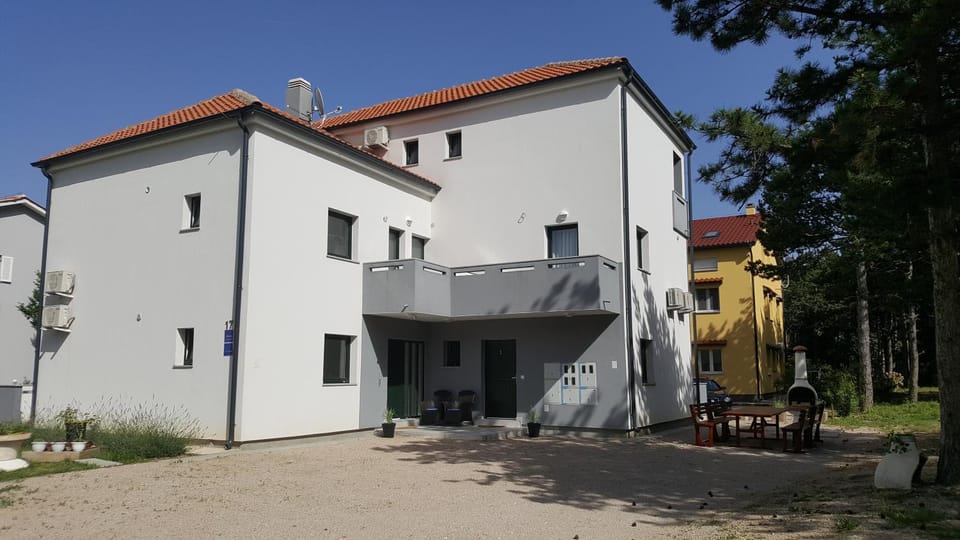 Studios Artemis Apartment in Lika-Senj County