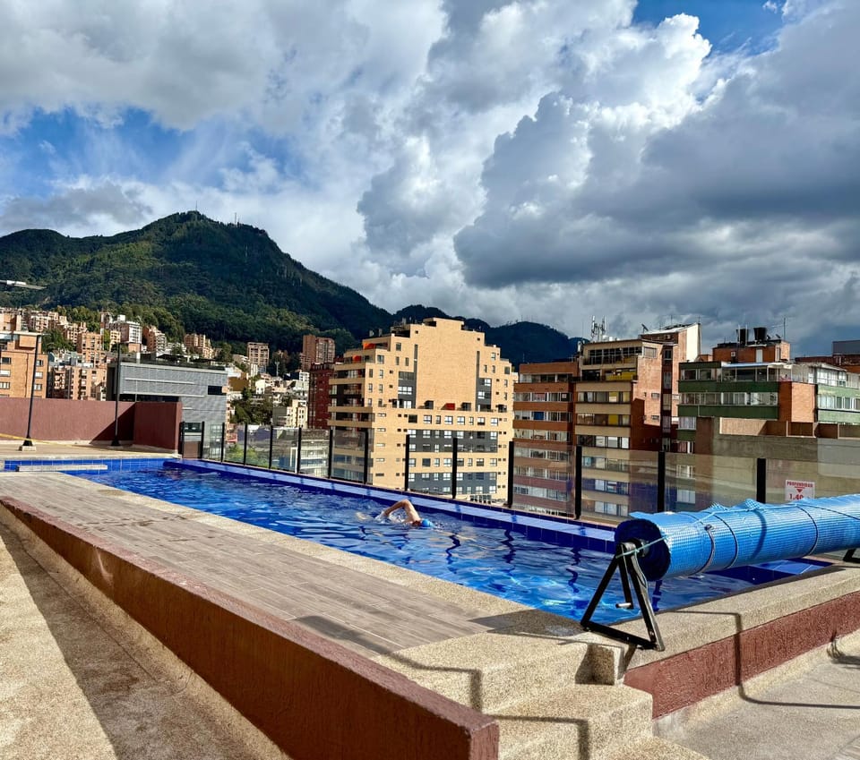 Nearby landmark, Day, Natural landscape, Pool view, Swimming pool