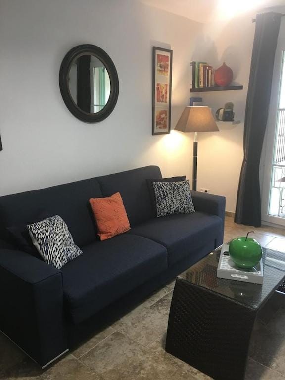T2 Classé avec garage Centre ville et plage à 300 m ,Clim Wifi Apartment in L'Île-Rousse