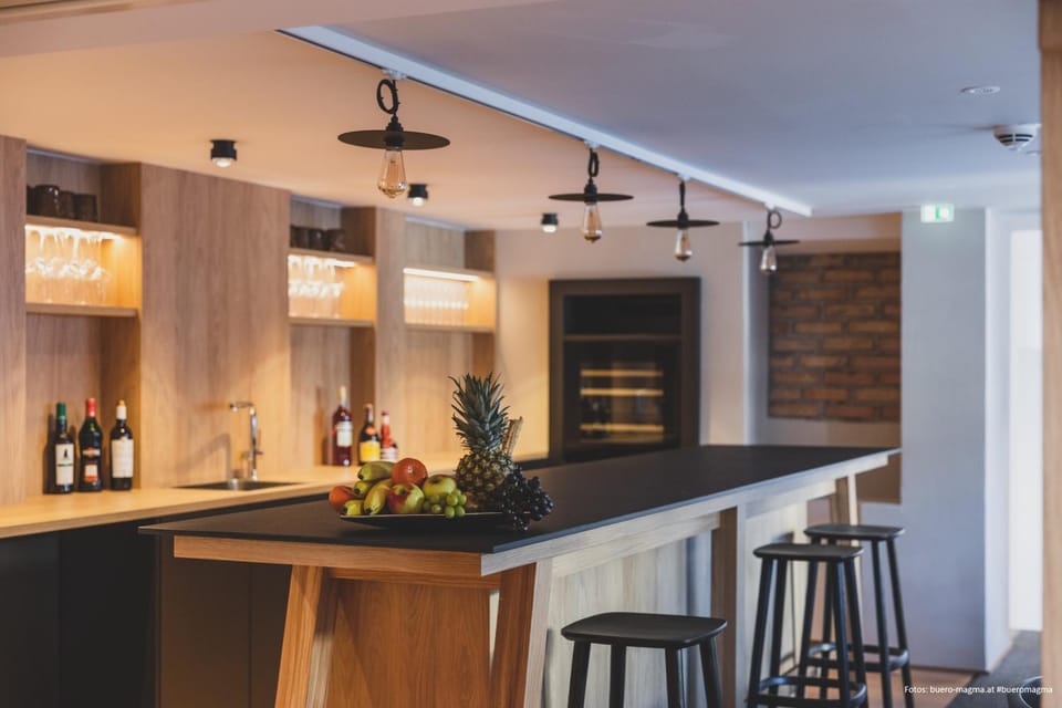 Communal lounge/ TV room, Coffee/tea facilities, Lounge or bar