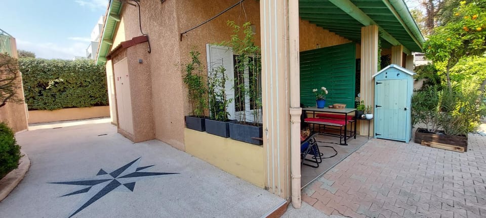 Mediterranee Paradise Apartment in Saint-Raphael