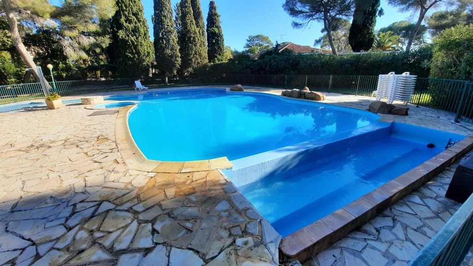 Mediterranee Paradise Apartment in Saint-Raphael