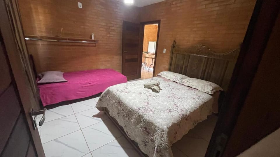 Flat com 2 quartos 2 banh AR e uma vista espetacular na área central de GV com cozinha completa-Bom p grupos ou familias ou empresas Apartment in Governador Valadares