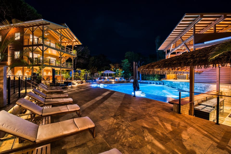 Night, Pool view, Swimming pool, sunbed