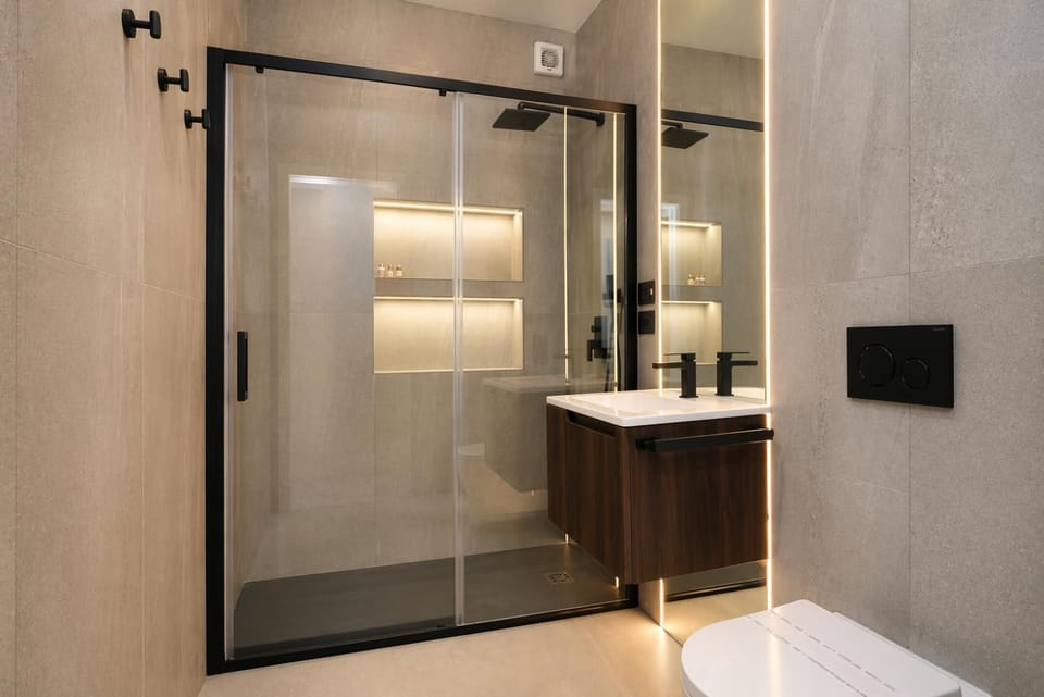 Shower, Bathroom