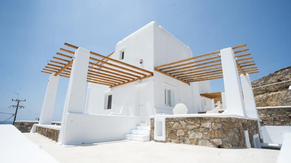 Property building, Day