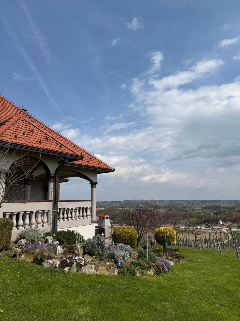 Property building, Spring, Day, Natural landscape, Garden, Garden view