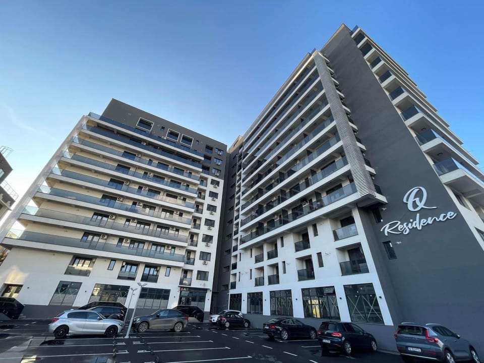 Property building, Day, Location, Parking
