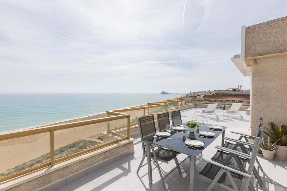 Natural landscape, View (from property/room), Balcony/Terrace, Sea view, sunbed