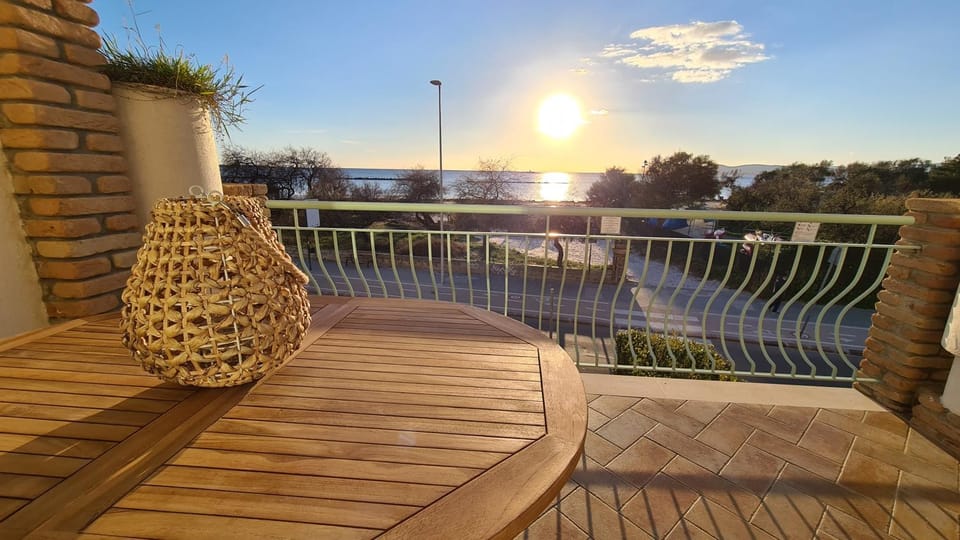 Natural landscape, View (from property/room), Balcony/Terrace, Balcony/Terrace, Beach, Sunset