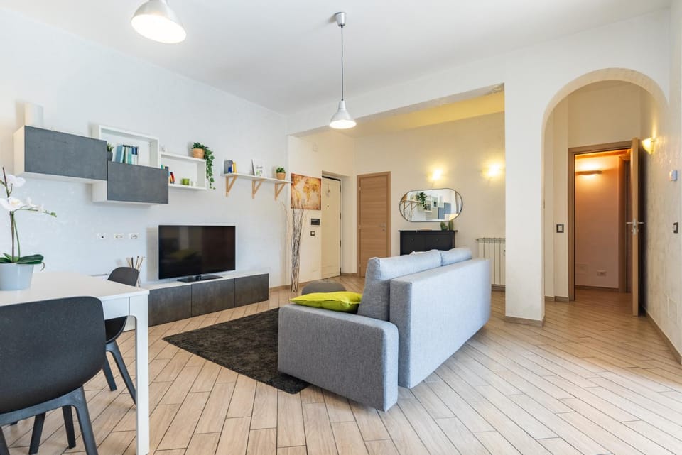 Communal lounge/ TV room, TV and multimedia, Living room, Seating area