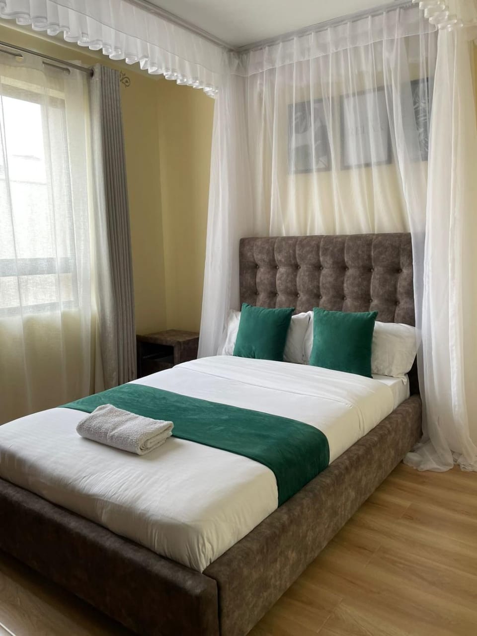 Bed, Photo of the whole room
