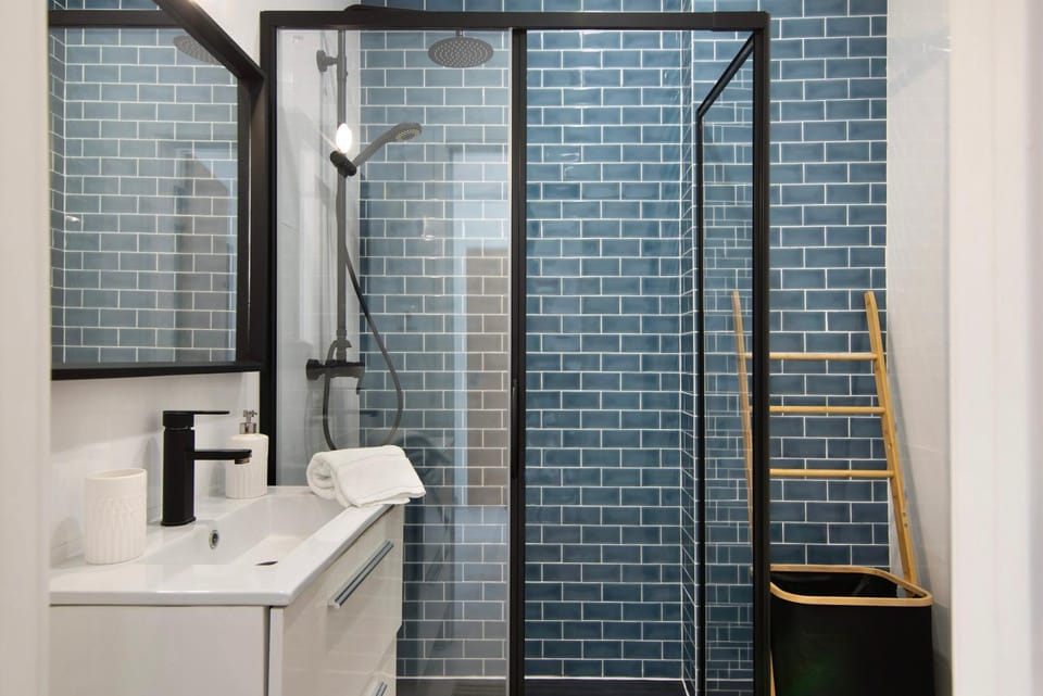 Bathroom, Living room