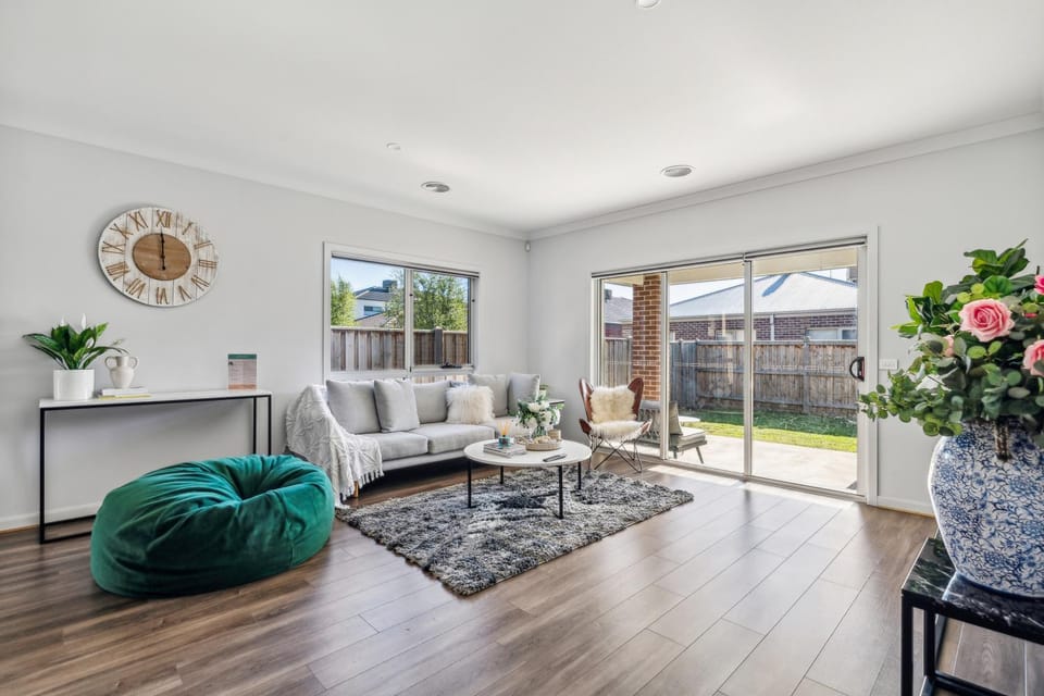 Patio, Communal lounge/ TV room, View (from property/room), Living room, Seating area, Garden view