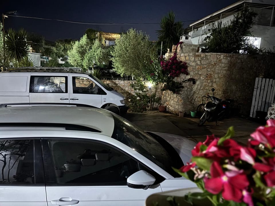 Apartments Denis Apartment in Ksamil