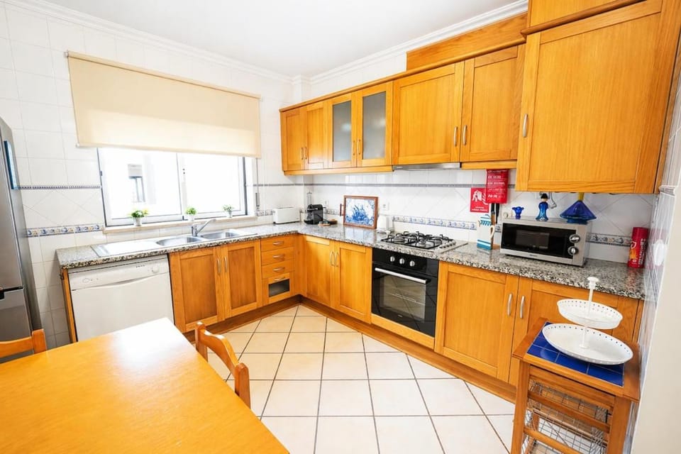 Nova Onda - Cozy 2BR Apartment with Private Terrace Apartment in Nazaré