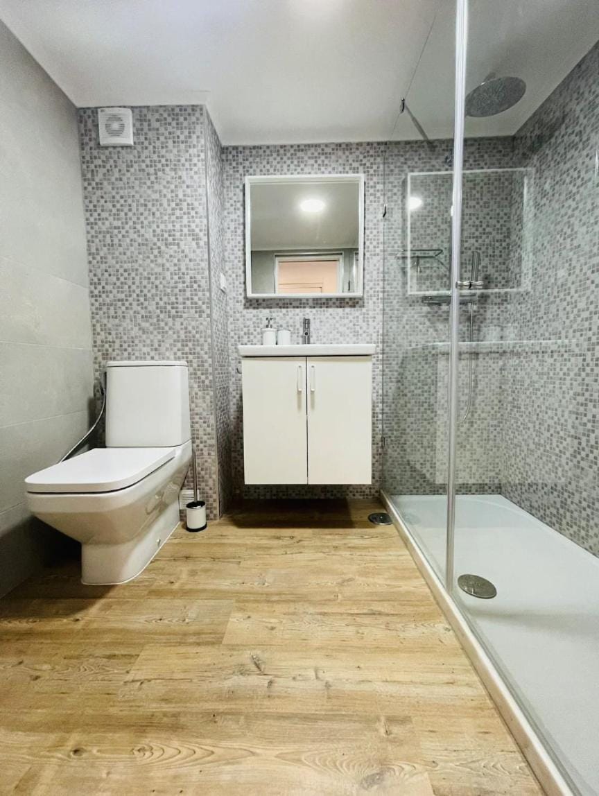 Shower, Bathroom