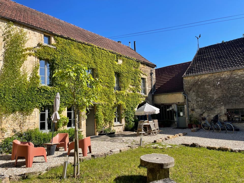 Property building, Spring