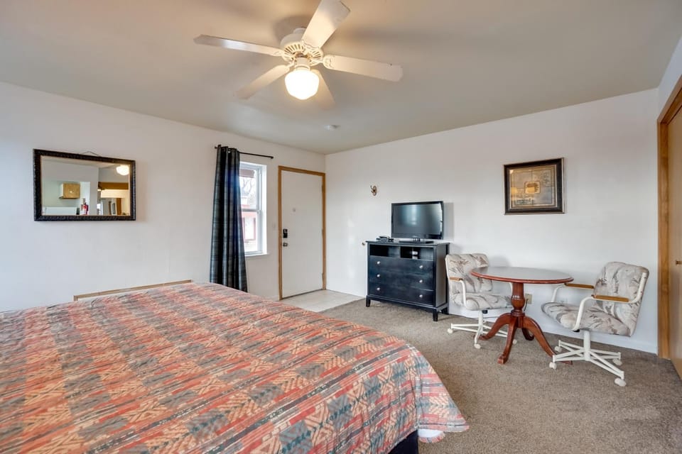 Loveland Vacation Rental Near Downtown! Apartment in Loveland