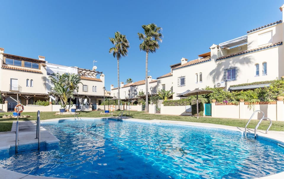 Property building, Pool view, Sea view, Swimming pool