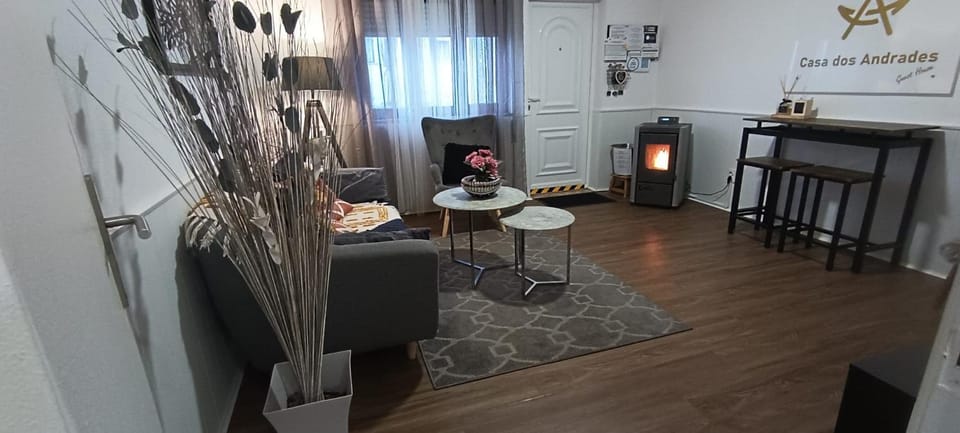 Living room, Lobby or reception, fireplace
