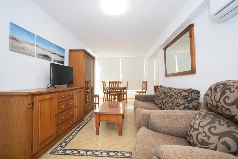 Communal lounge/ TV room, Living room