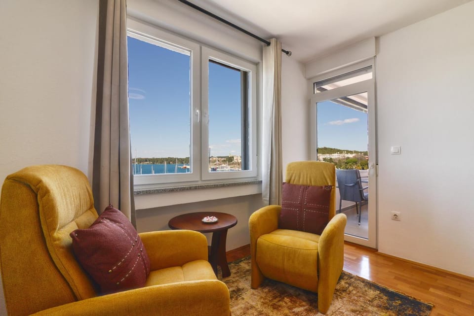 Seating area, Sea view