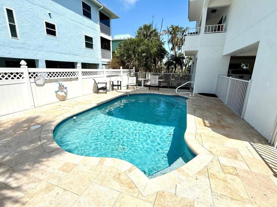Hidden Pearl home House in Holmes Beach