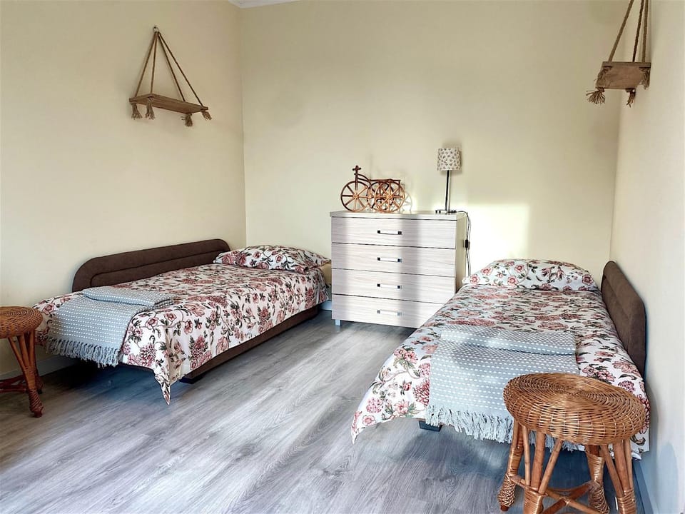 Nearby landmark, Restaurant/places to eat, Natural landscape, Children play ground, Fishing, Snorkeling, Beach, Windsurfing, Cycling, Diving, Bedroom, Supermarket/grocery shop, Shopping Area