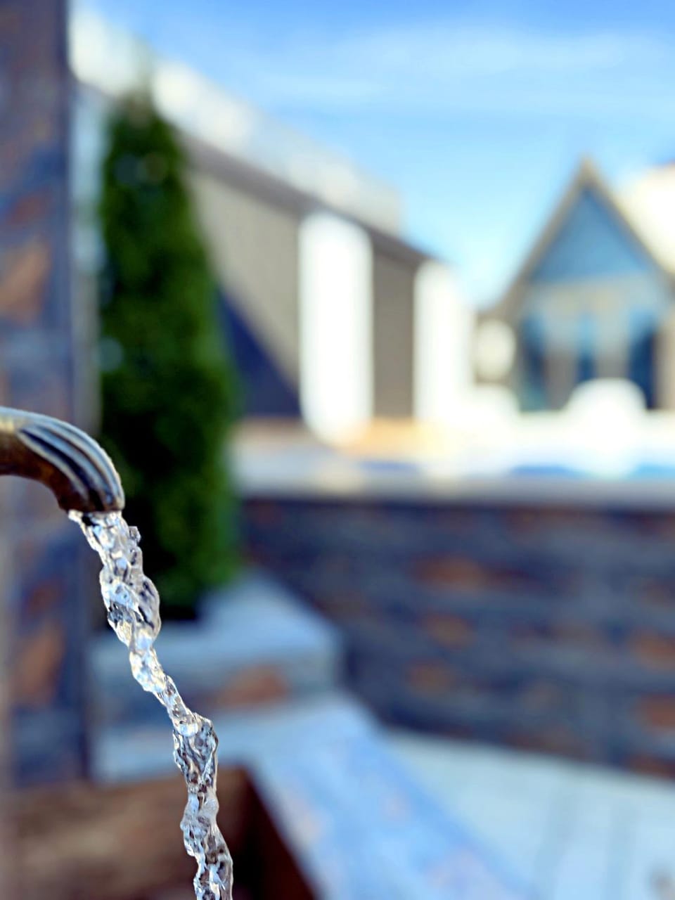 Property building, Day, Winter, Pool view, Swimming pool
