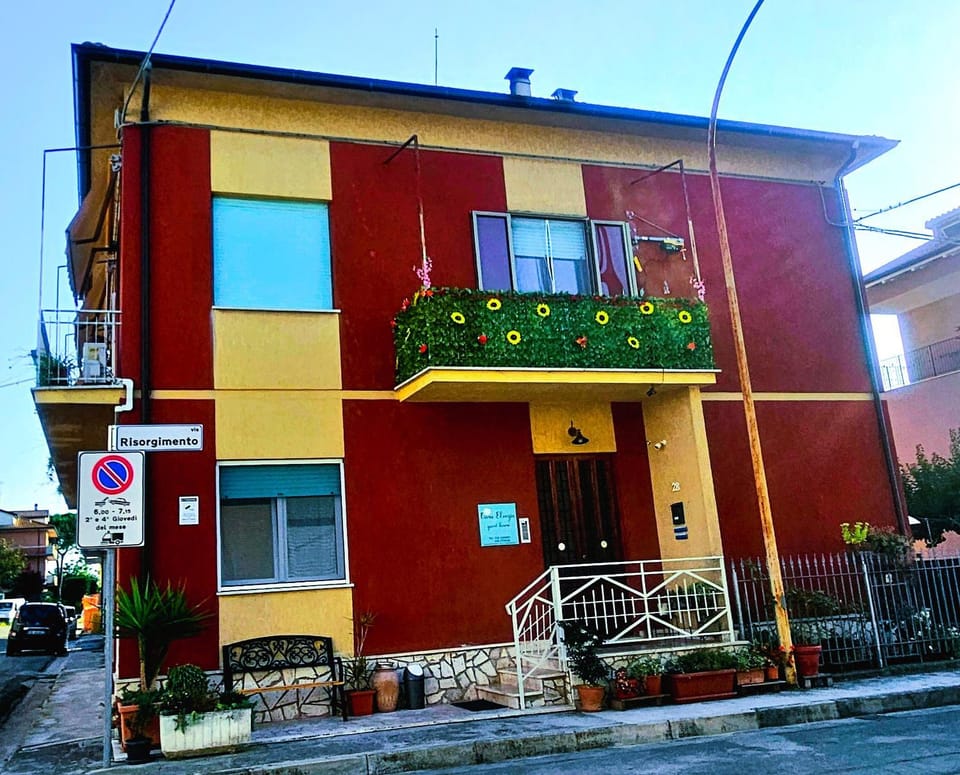 Property building, Facade/entrance