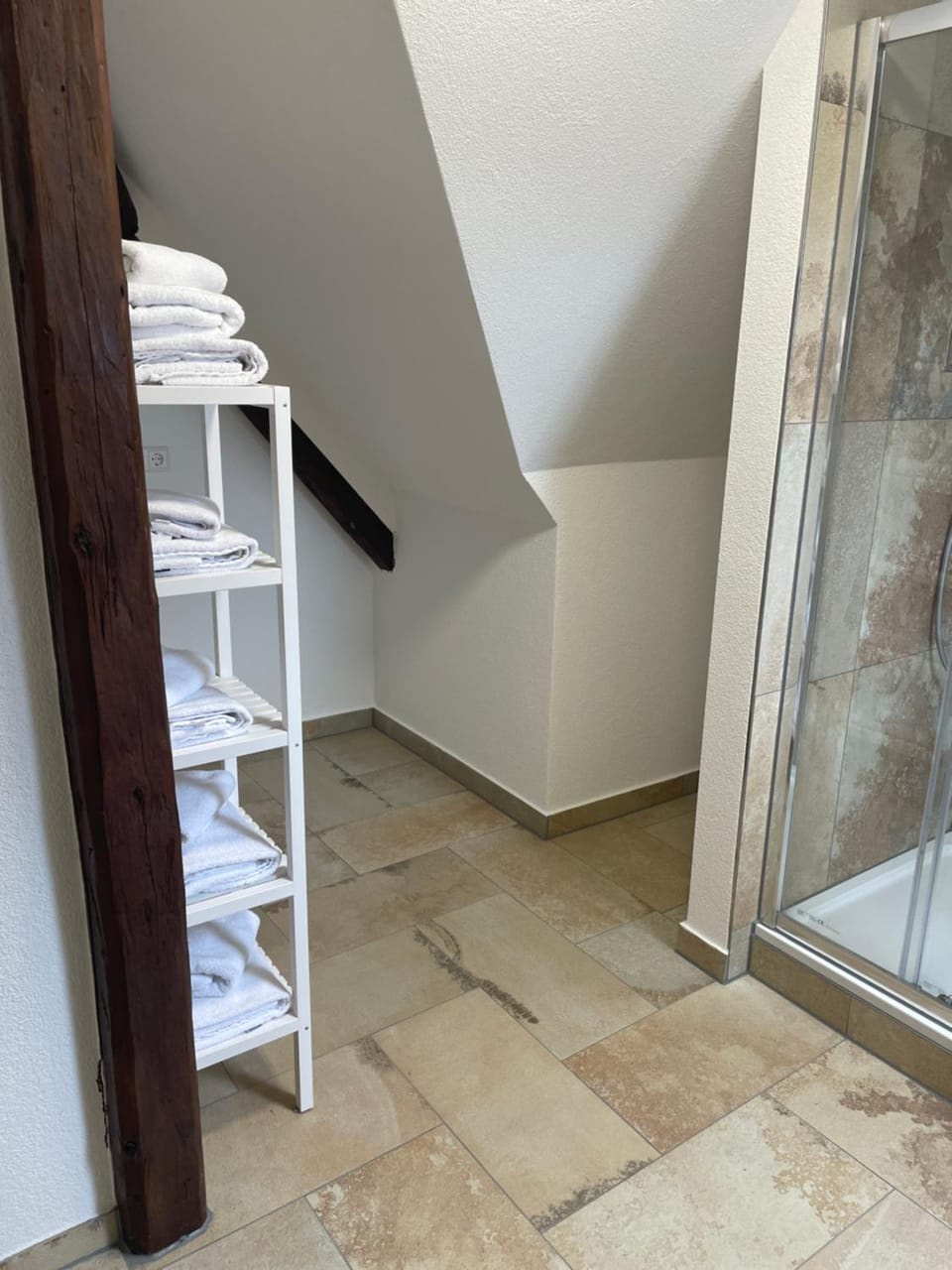 Shower, Bathroom, towels, wardrobe