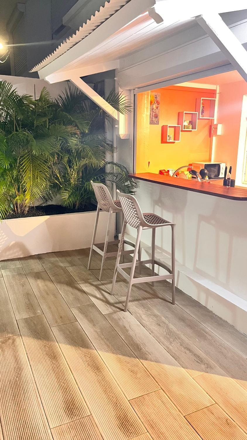 Lounge or bar