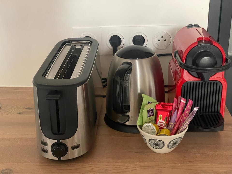 Coffee/tea facilities