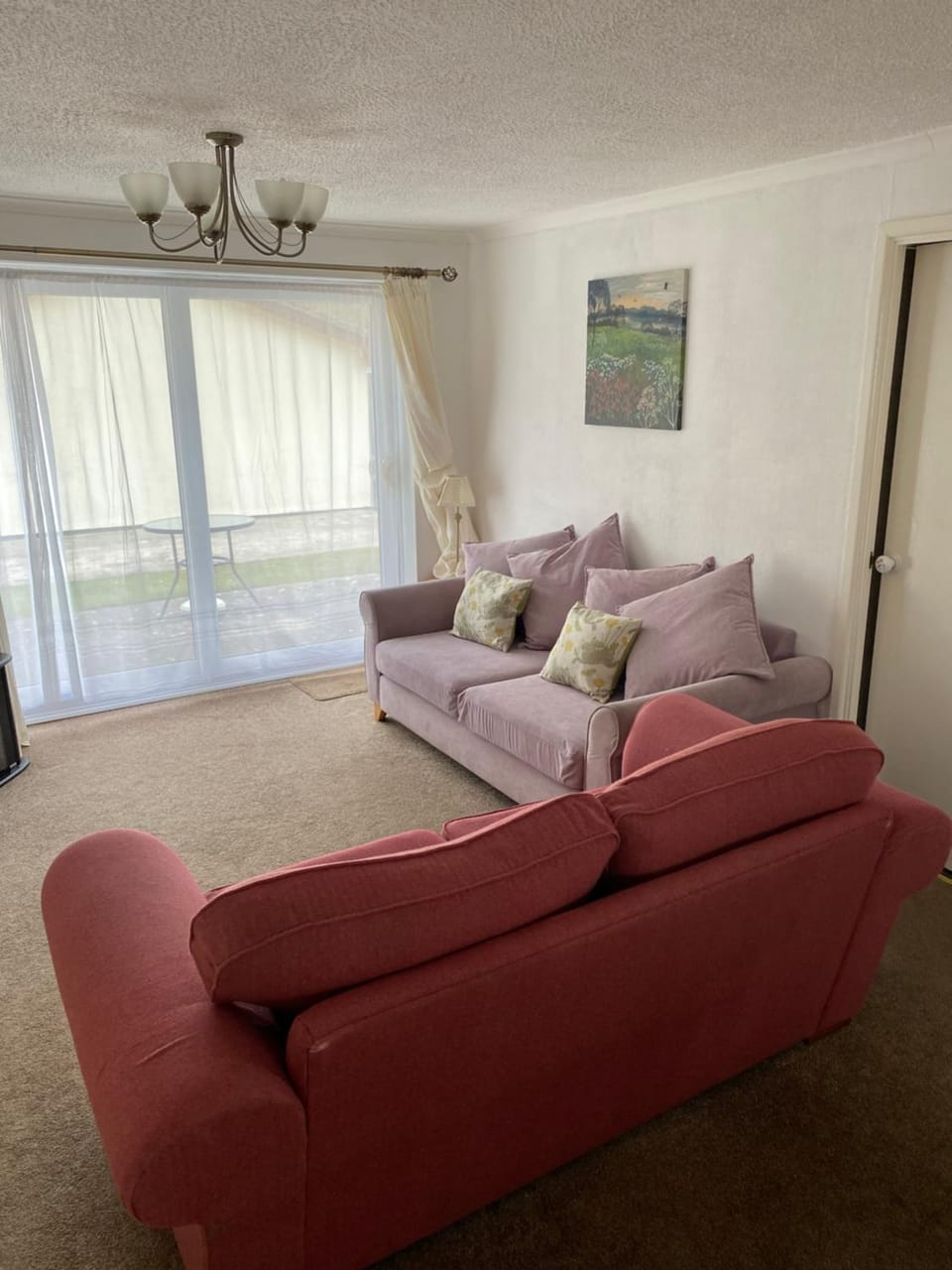 Light and bright 3 bedroom bungalow in Cornwall House in England