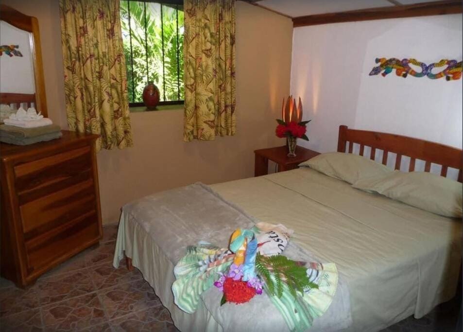 Casa Sammie: True Costa Rica House in Puntarenas Province