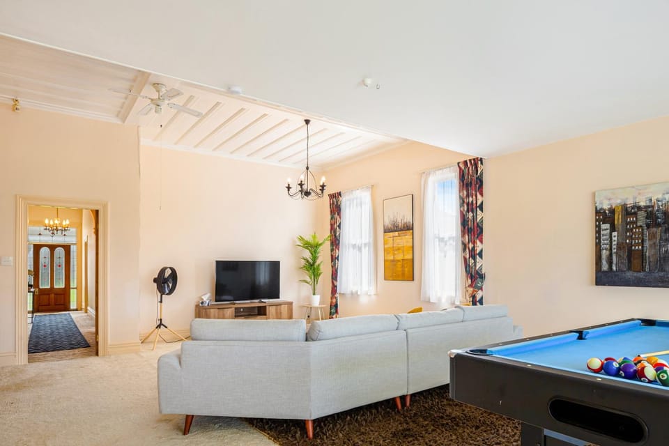 Billiard, Game Room, TV and multimedia, Evening entertainment