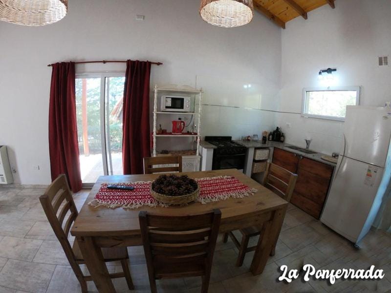 La ponferrada House in Villa Ventana