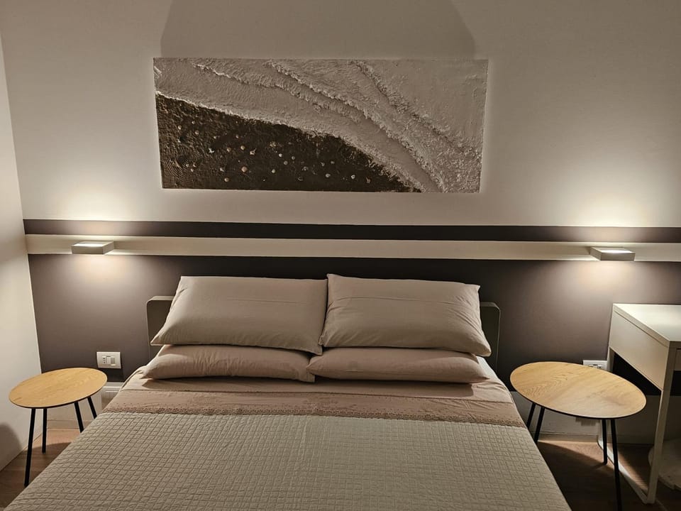 Bed, Decorative detail, Bedroom