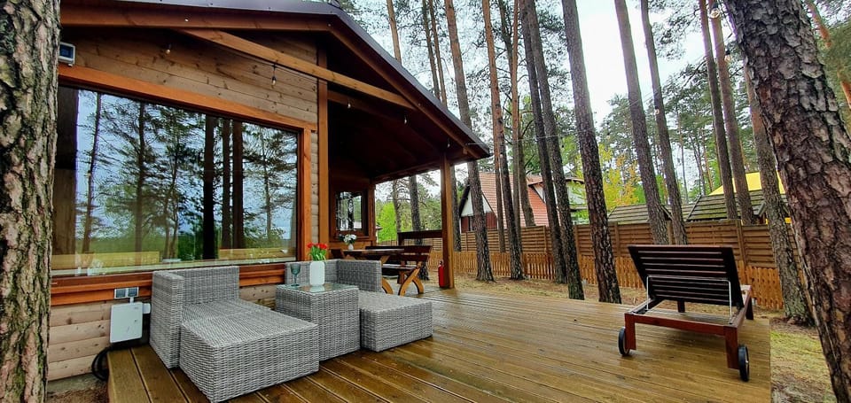 Domki LeMo - nad samym jeziorem, nowe w pełni wyposażone z miejscem parkingowym House in Pomeranian Voivodeship