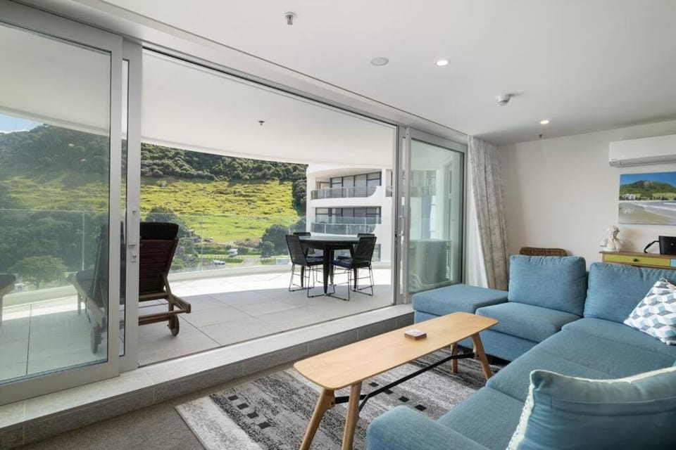 Oceanside Apartment with Iconic Views Apartment in Bay Of Plenty