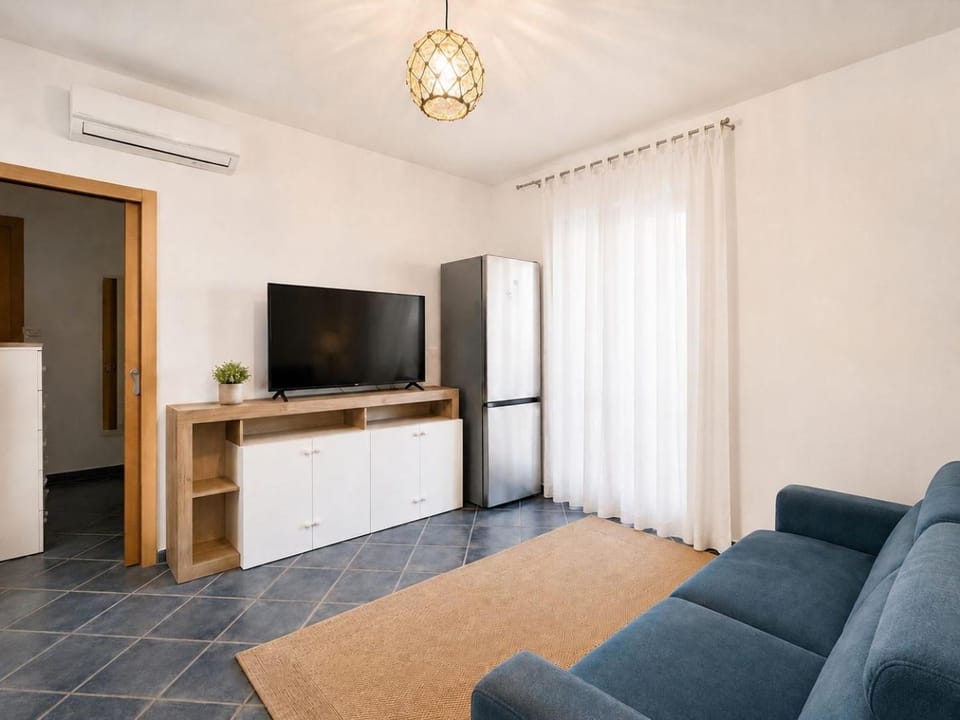 TV and multimedia, Living room, air conditioner