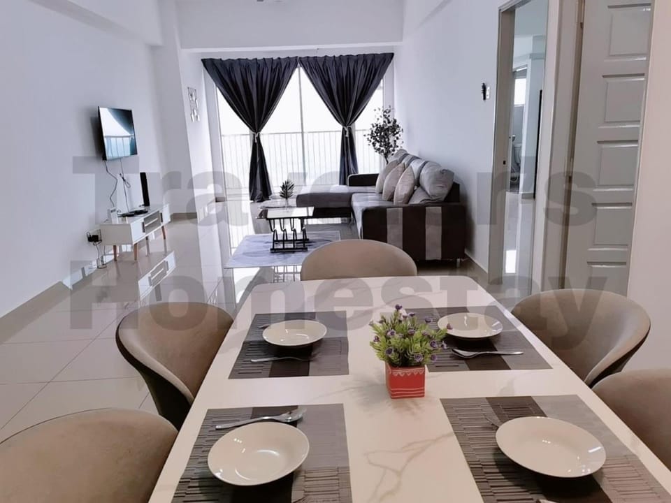 Seating area, Dining area, Evening entertainment